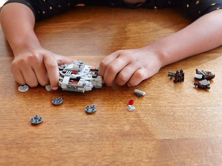  Zobrazit na celou obrazovku LEGO® Star Wars 75193 Mikrostíhačka Millennium Falcon - Obrázek 12