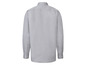 Šedá košile s dlouhým rukávem.