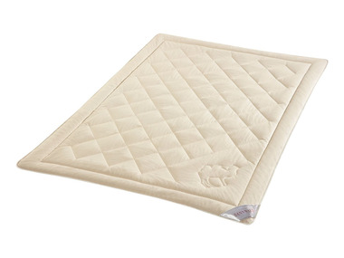 Prošívaná přikrývka Kairo, lehká