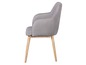 Šedá židle s dřevěnými nohami