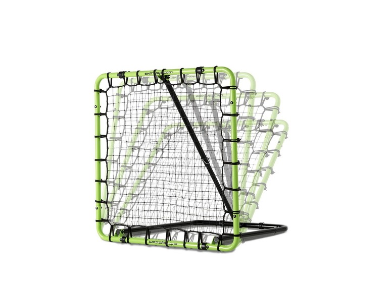 Zelená fotbalová branka sítě, vhodná pro různé sporty.