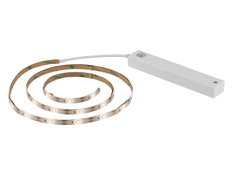 LED pásek s pohybovým senzorem a ovládací skříňkou