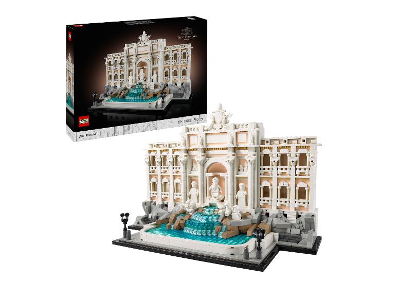 Sada Lego Architecture Treviho fontána, s krabicí a postaveným modelem.