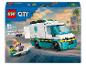 LEGO City: sanitka a figurky na skateboardu.