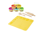 Sada modelovací hmoty Play-Doh s nástroji a podložkou.