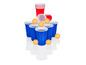 Modré a červené plastové kelímky s pingpongovými míčky na hru beer pong.