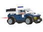 Lego policejní auto s policistou za volantem.