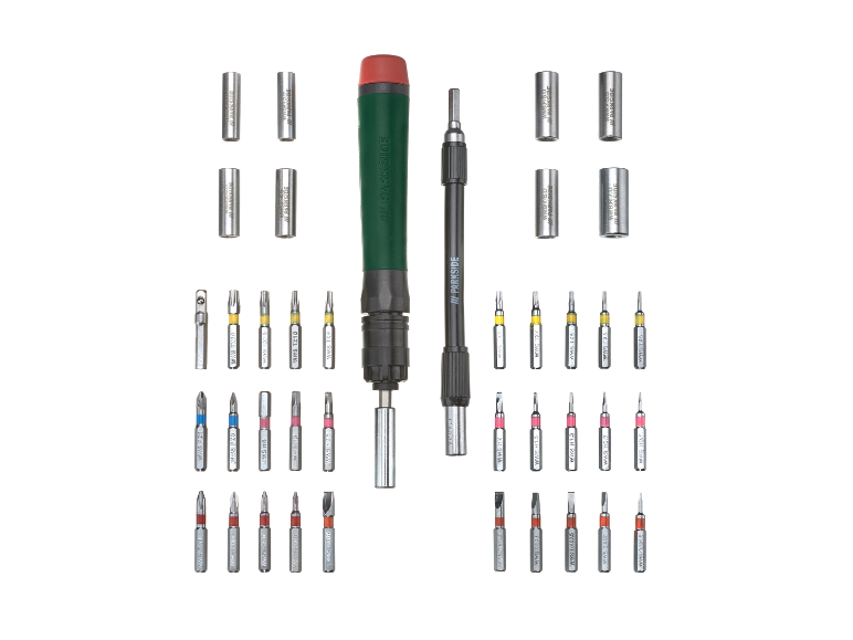 Sada šroubováků Parkside s různými bity.
