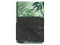 Pikniková deka s tropickým vzorem v zelené a černé barvě.
