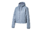 Světle modrá bunda s kapucí.