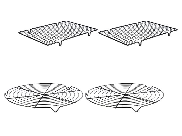 Dva čtvercové a dva kulaté chladicí rošty.