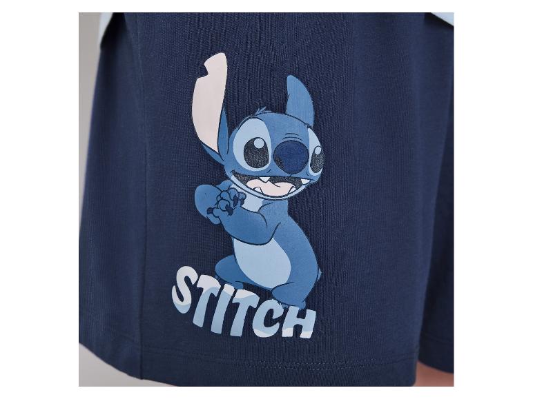 Tmavě modré šortky a tričko s motivem Disney Stitch.