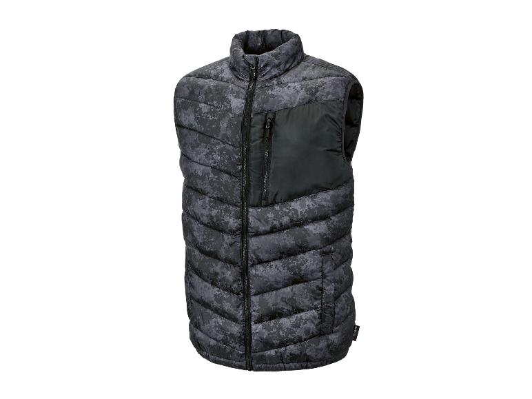 Černá vesta Parkside s maskovacím vzorem.