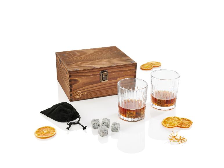 Livarno whisky, skleničky na whisky, whisky kameny a dřevěná krabička.
