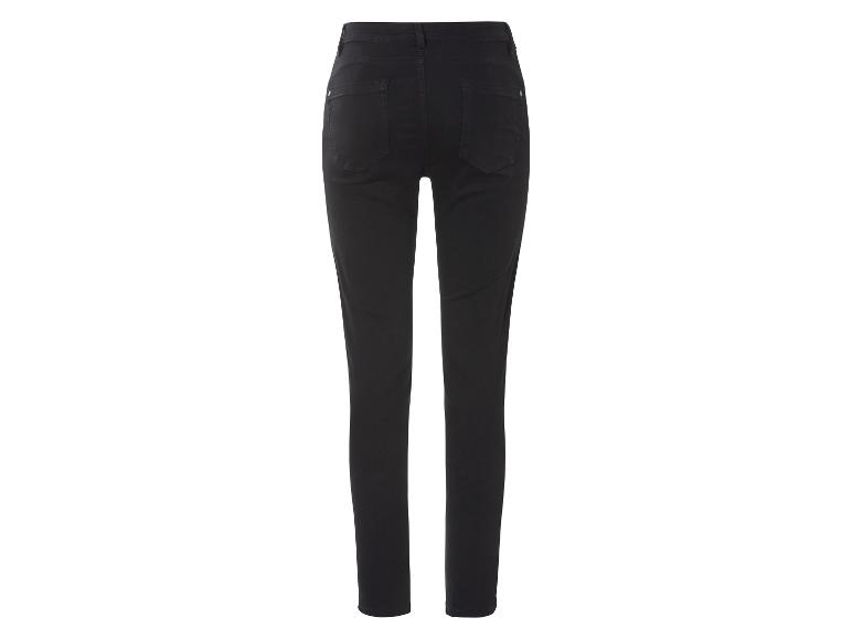 Černé skinny džíny pro ženy.