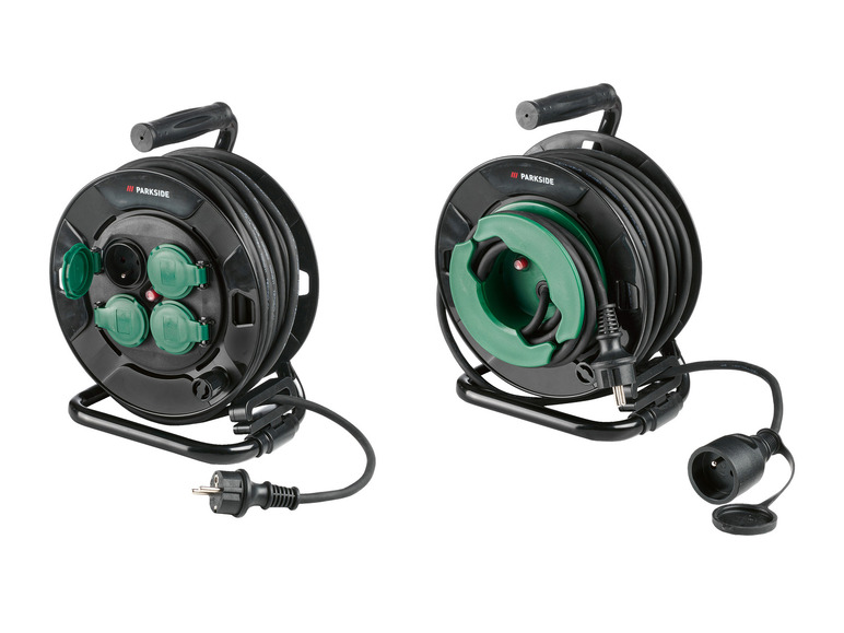 Dva černé Parkside bubny s kabelem se zelenými zásuvkami.