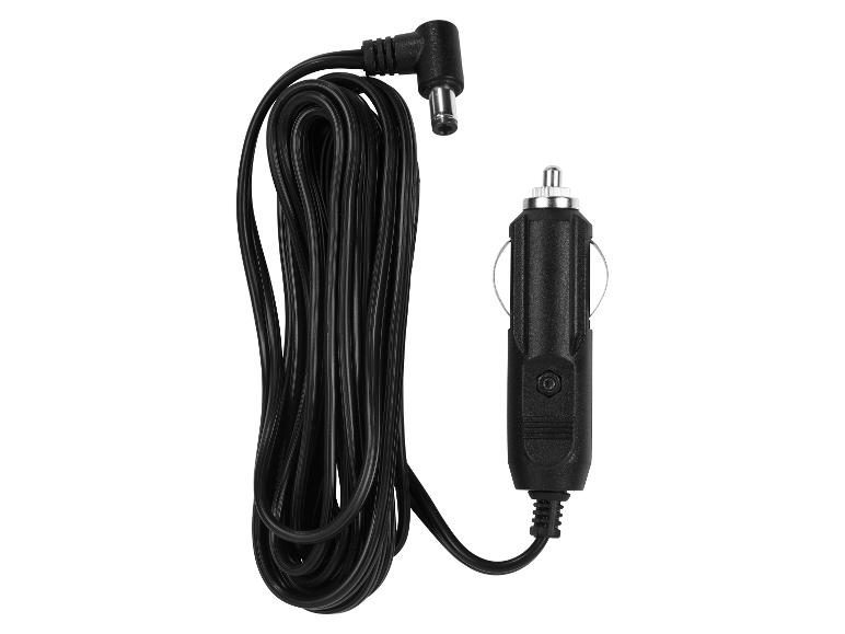Černý napájecí kabel s autozapalovačem a DC konektorem.