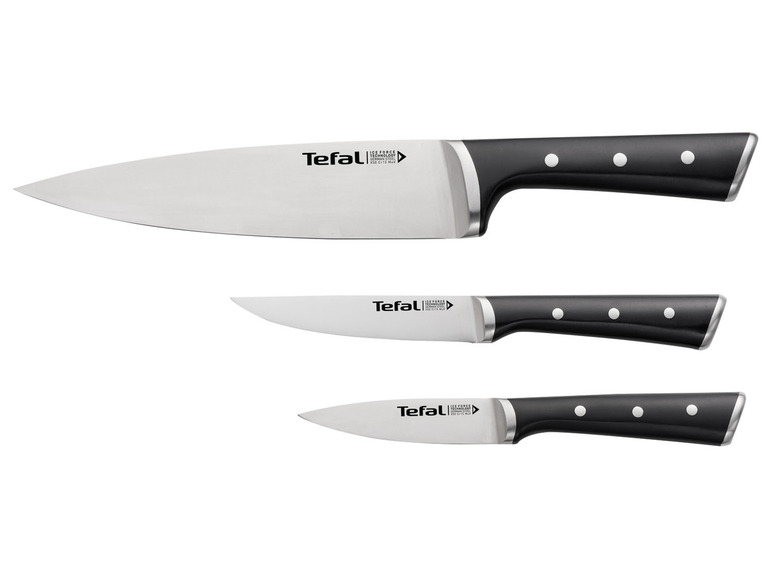 Sada tří nožů Tefal s černými rukojetími.