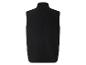 Černá fleecová vesta bez rukávů.
