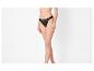Dámská černá krajková tanga na modelce