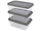 Tři stohovatelné průhledné plastové nádoby se šedými víky.