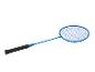 Modrá badmintonová raketa s černou rukojetí.