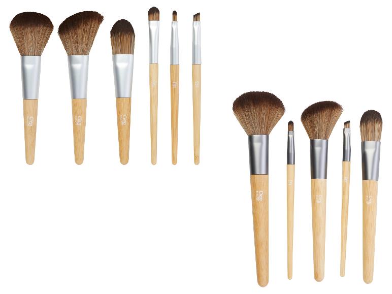 Sada osmi make-up štětců Cien Beauty, včetně velkých štětců na pudr a malých štětců na oční linky.