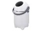 Bílý odpadkový koš s výkyvným víkem a šedou rukojetí.