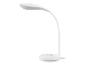 Moderní bílá stolní lampa s LED osvětlením.