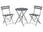 Tmavě šedý bistro set s kulatým stolem a dvěma skládacími židlemi.