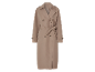Béžový trenčkot s dvojitým zapínáním.