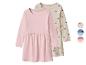 Dívčí šaty s dlouhým rukávem, jedny růžové a jedny béžové s černými srdíčky.