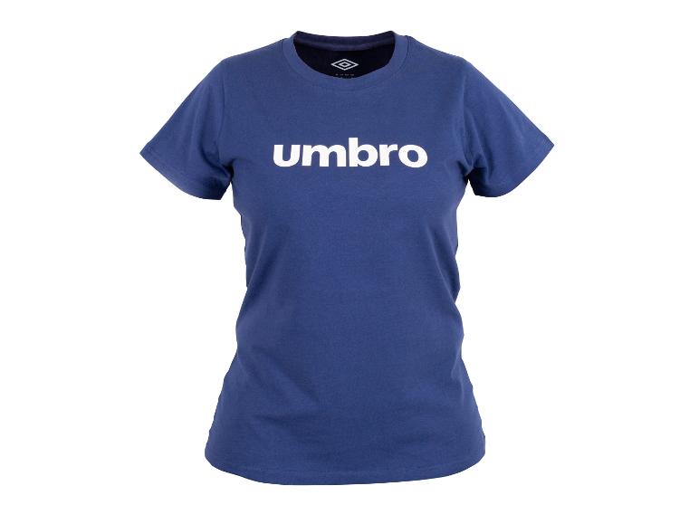 Modré tričko s bílým logem Umbro.