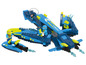 Modré a žluté Lego letadla a vodní skútry s piloty.