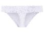 Bílé kalhotky s krajkou.