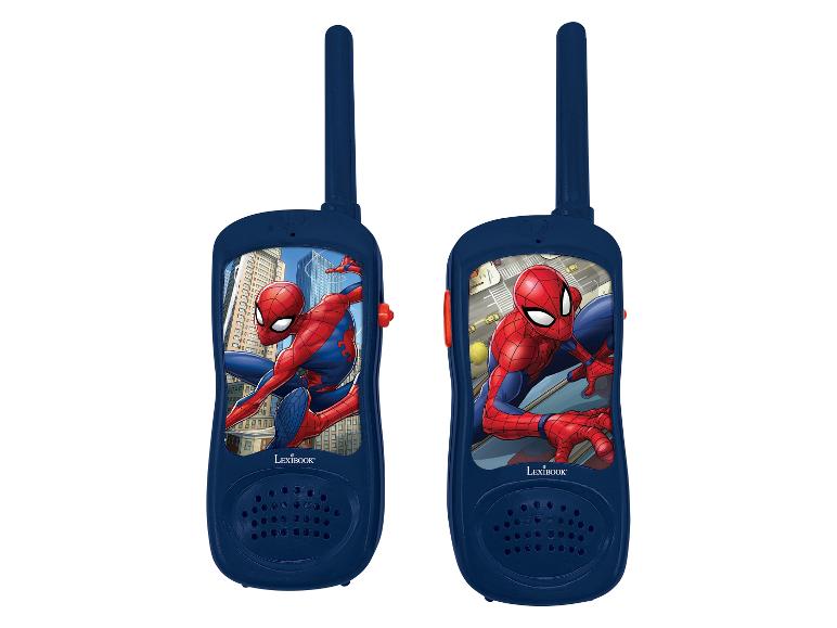 Dvě modré vysílačky s grafikou Spidermana a pozadím města.