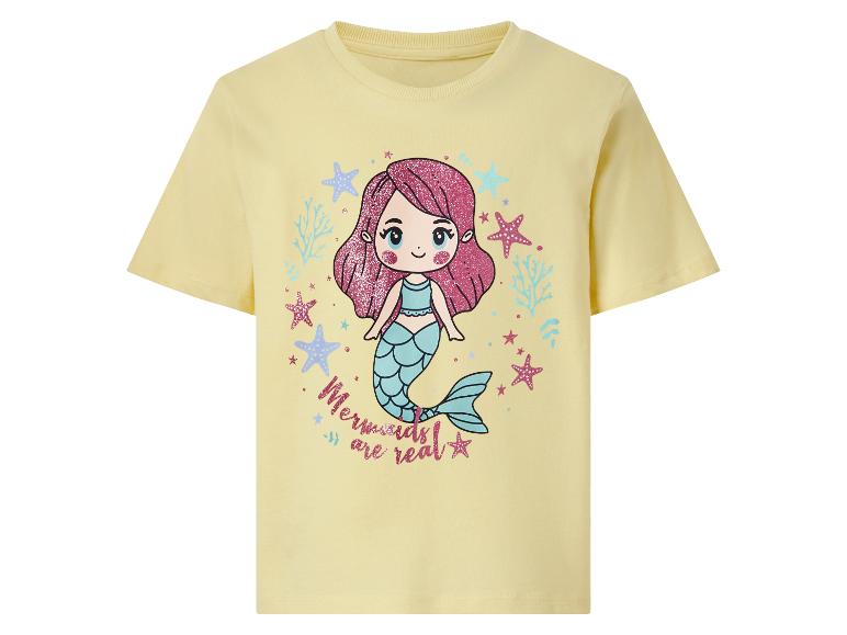 Žluté tričko s krátkým rukávem s mořskou pannou a nápisem „Mermaids are real“.