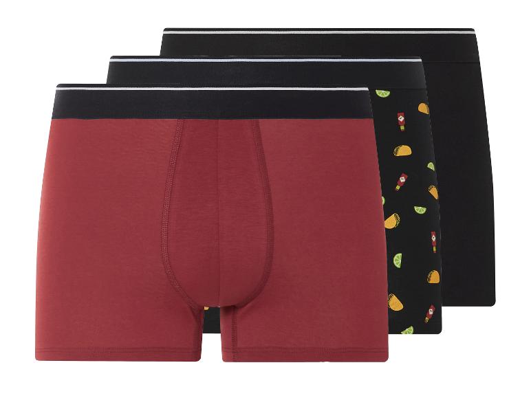 Tři boxery: jedny červené, dvě s potiskem taco.