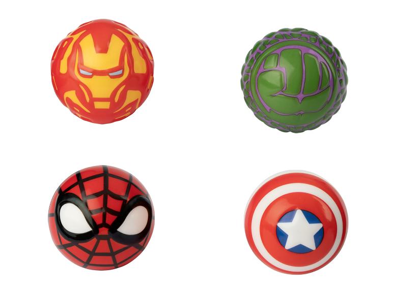 Míčky s marvelovskými superhrdiny: Iron Man, Hulk, Spiderman a Captain America.