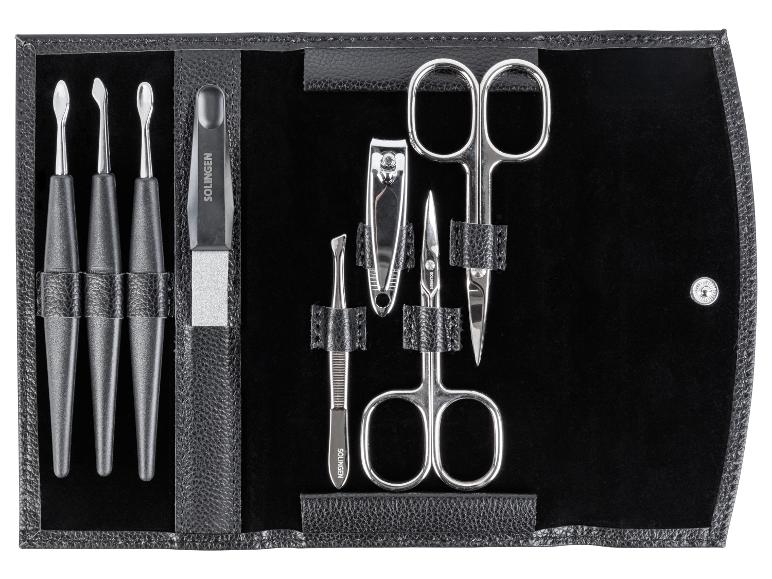 Manikúrní sada s nůžkami Solingen, pilníkem na nehty, pinzetou a kleštičkami v černém pouzdře.