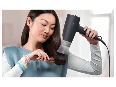 PHILIPS Vysoušeč vlasů Dry Care Advances