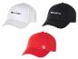 Čepice Champion: bílá, černá a červená.