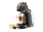 Kávovar Krups Dolce Gusto připravuje Latte Macchiato.