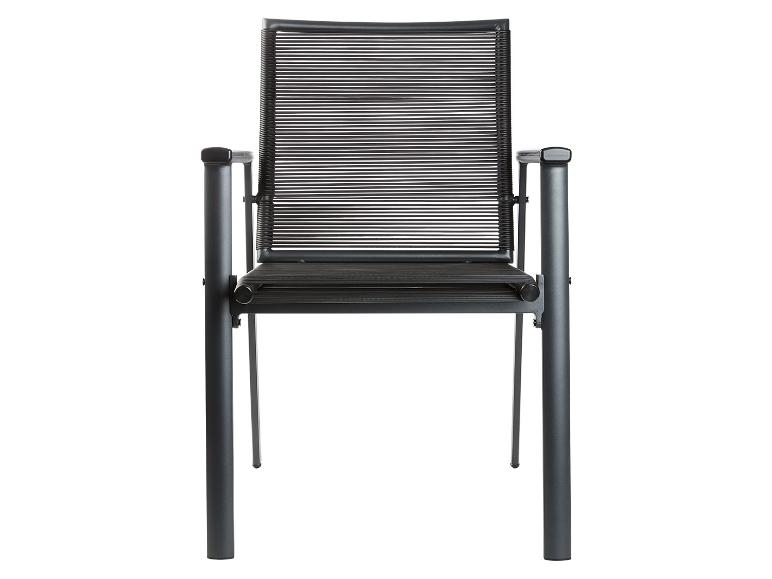 Černá zahradní židle s pleteným opěradlem a sedákem