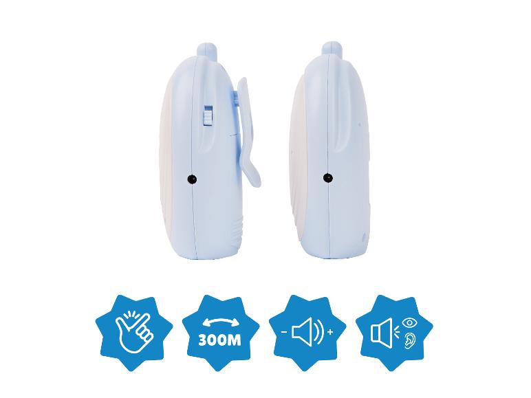 Dvě baby monitory s rozsahem 300 m.