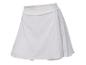 Bílá plisovaná tenisová sukně.
