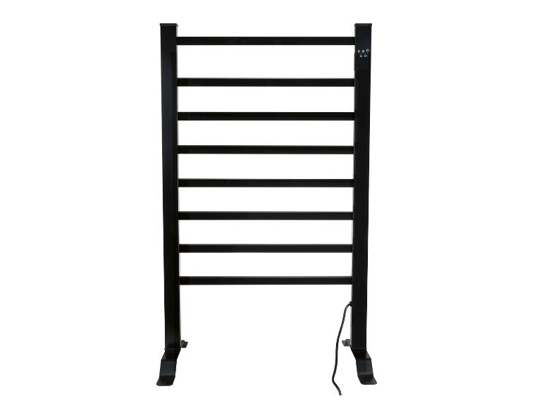 Černý, elektrický věšák na ručníky s osmi vodorovnými tyčemi a napájecím kabelem.
