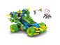 Závodní auto LEGO Hidden Side s minifigurkami a pavoukem.