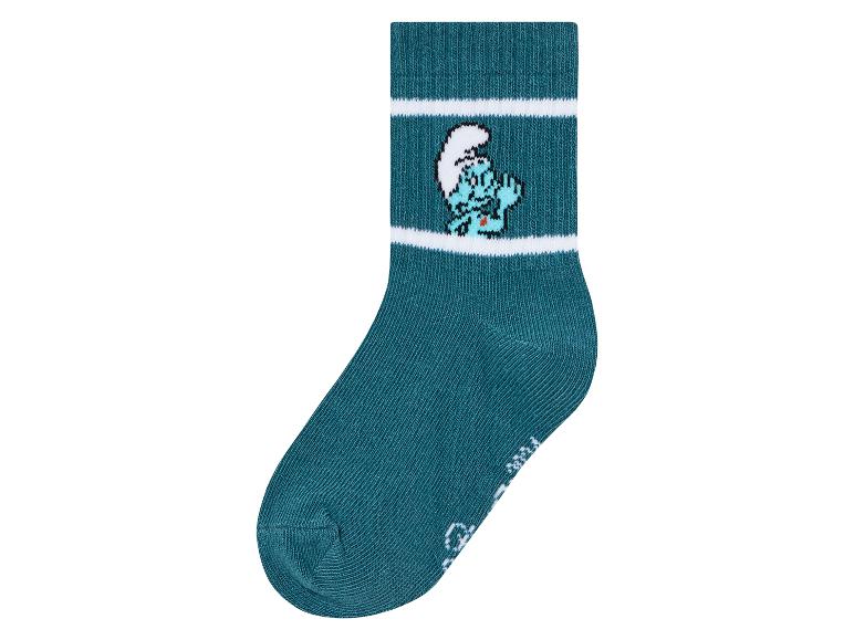 Zelené ponožky s potiskem Smurfů.