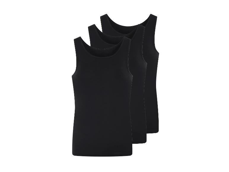 Tři černé tílka.